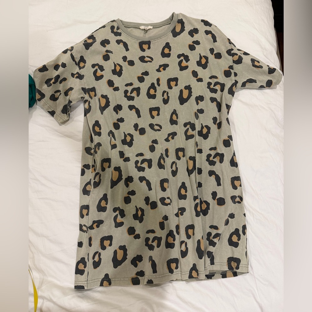 Easel Leopard Print Short Sleeve Dress